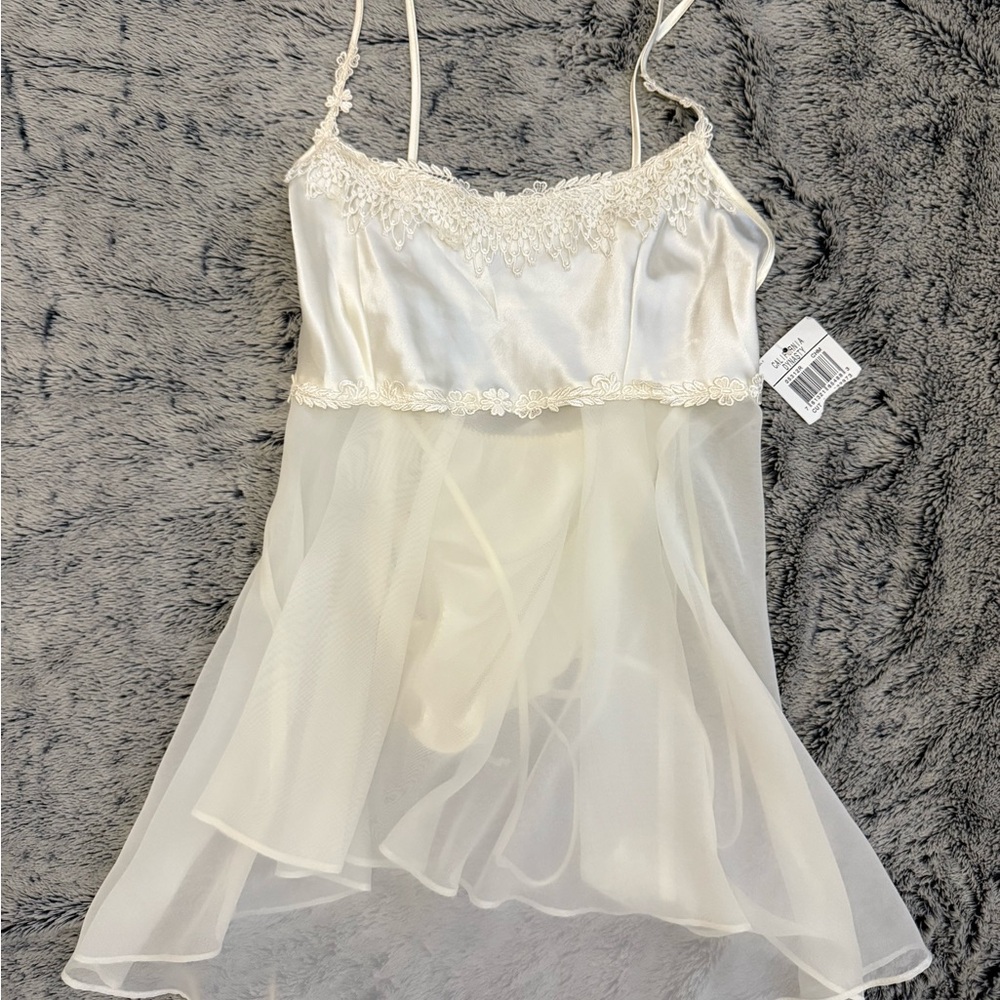 Vintage White Lace Chemise & Panty set NWT